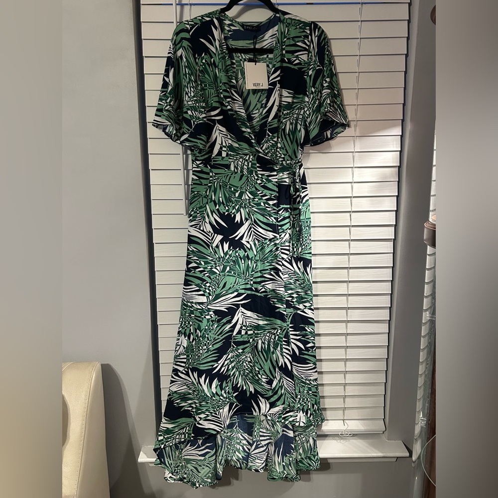 Very J print maxi dress NWT‎